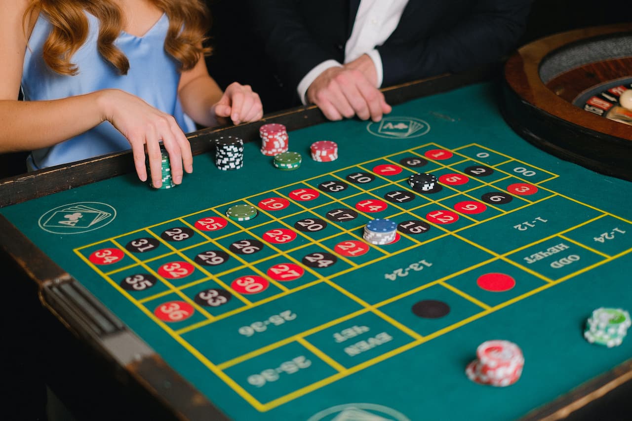 Gaming industry. How to play in a casino?